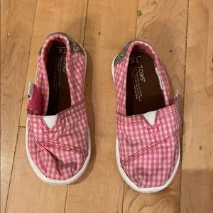 Toms shoes